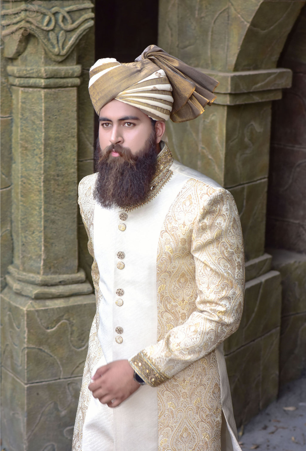 Saakin Sherwani