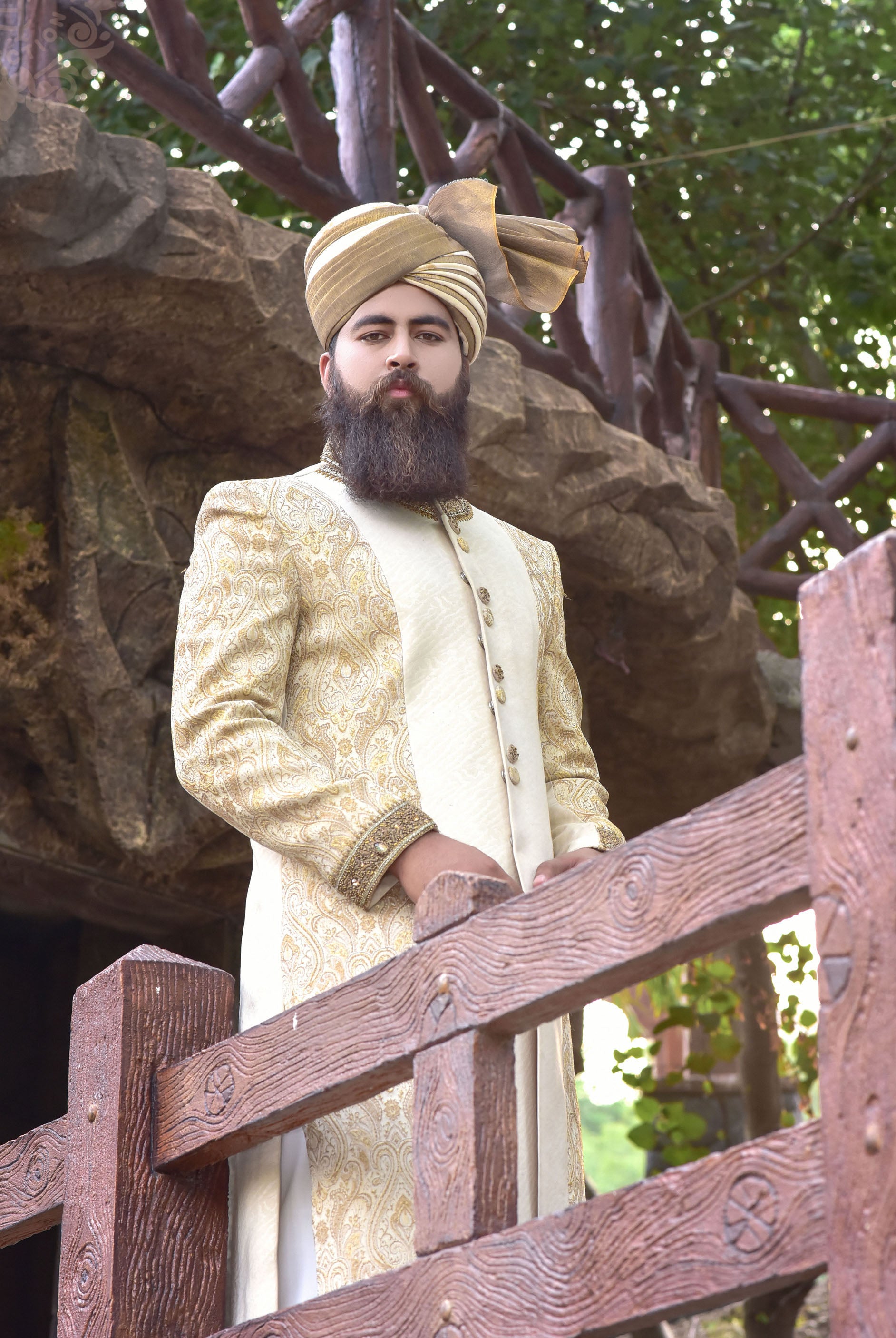 Saakin Sherwani