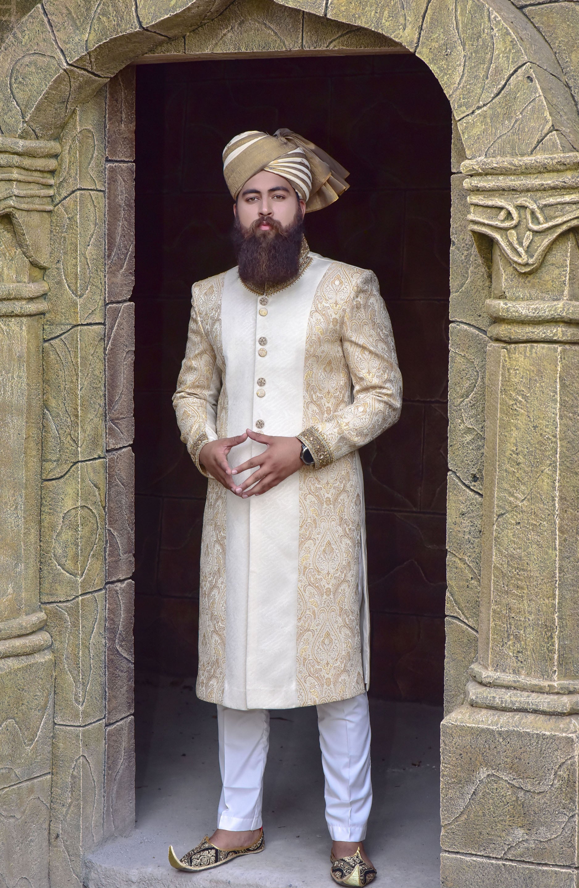 Saakin Sherwani