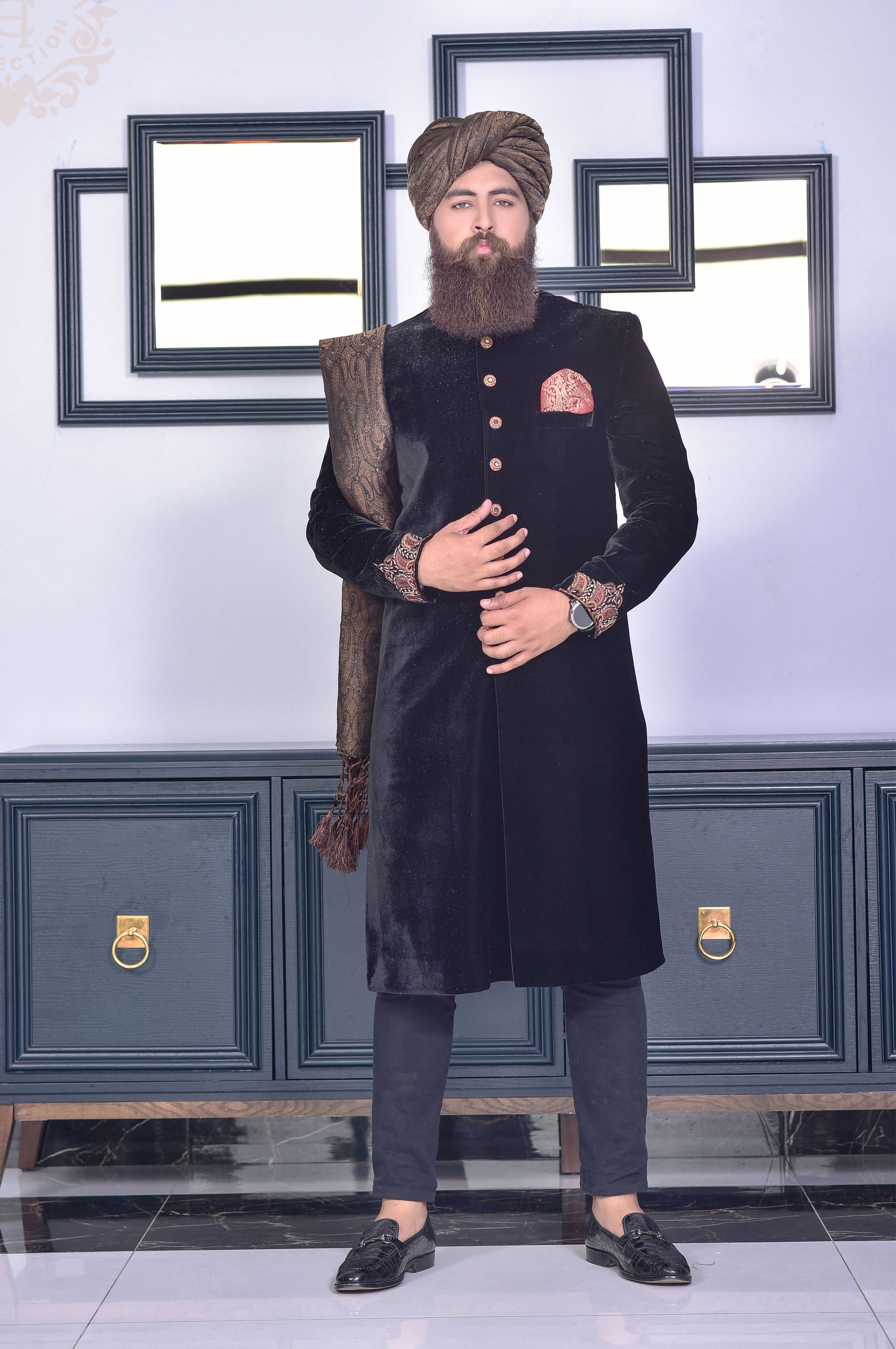 Hashmi Sherwani