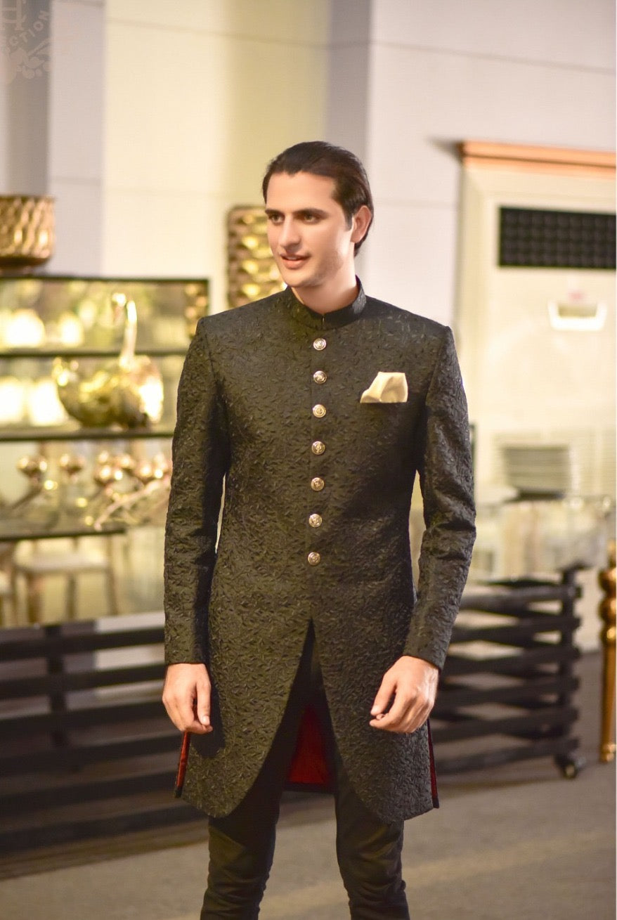 Black Embroidered Thread Sherwani