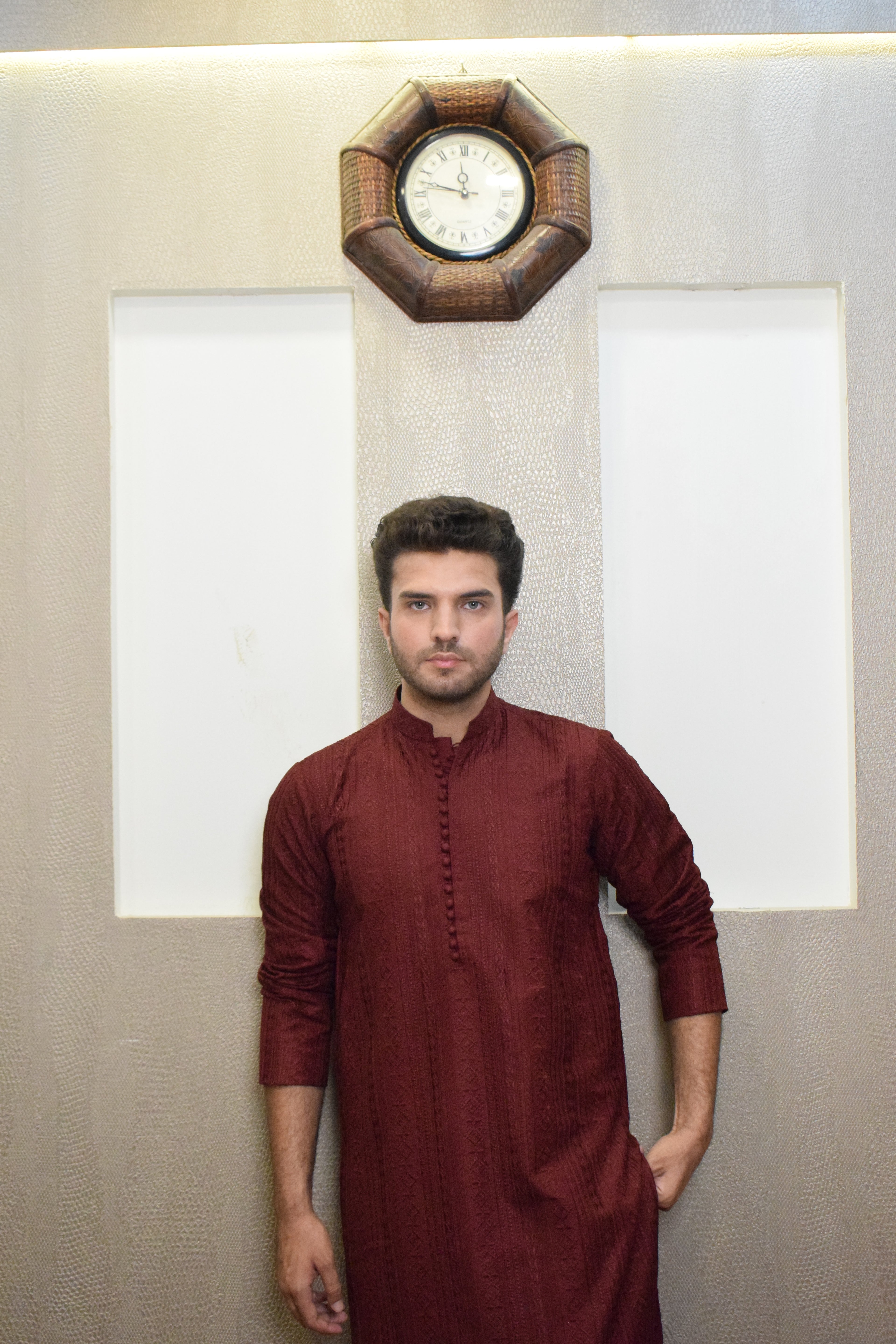MAROON EMBROIDED KURTA TROUSER