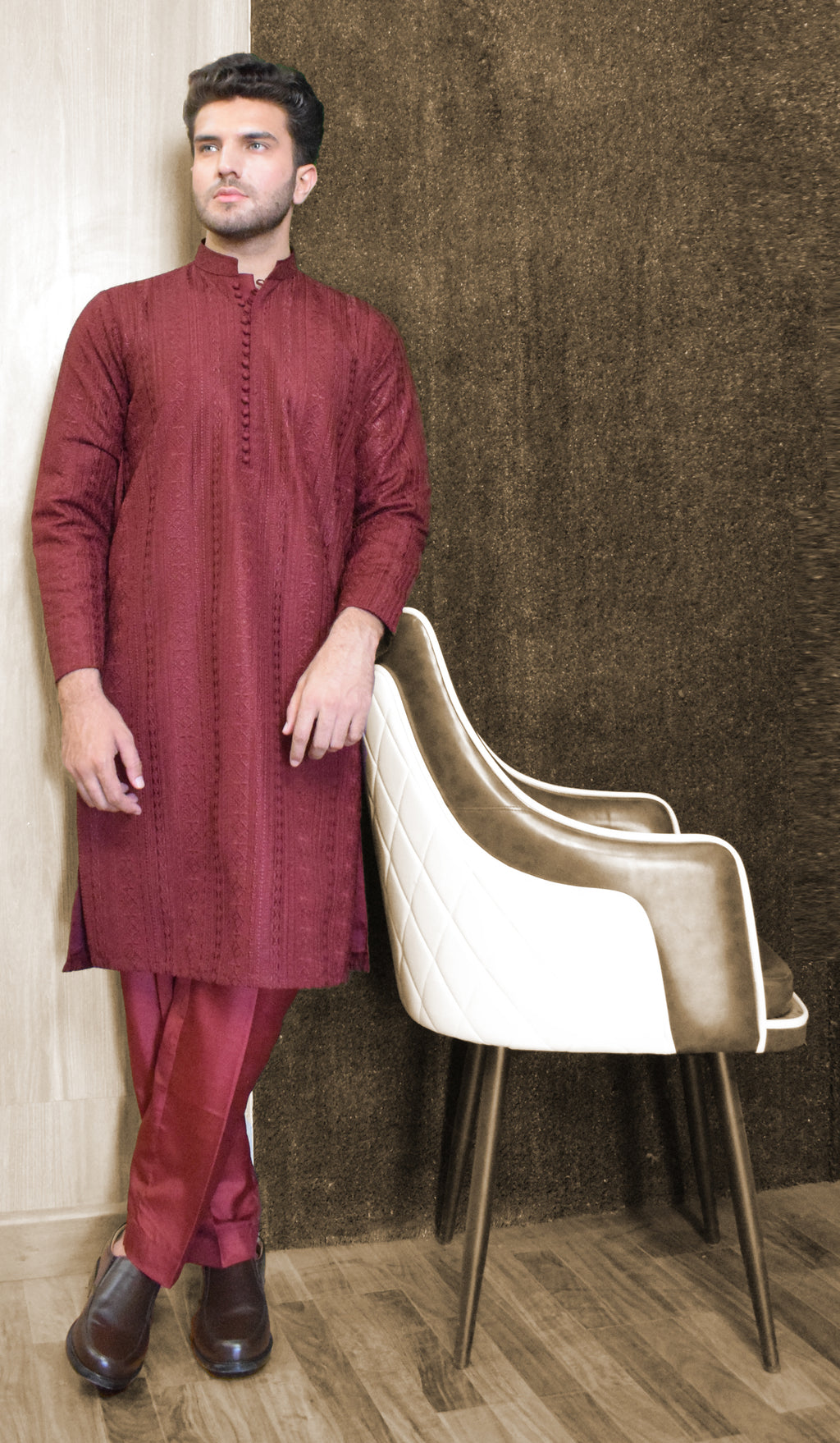 MAROON EMBROIDED KURTA TROUSER