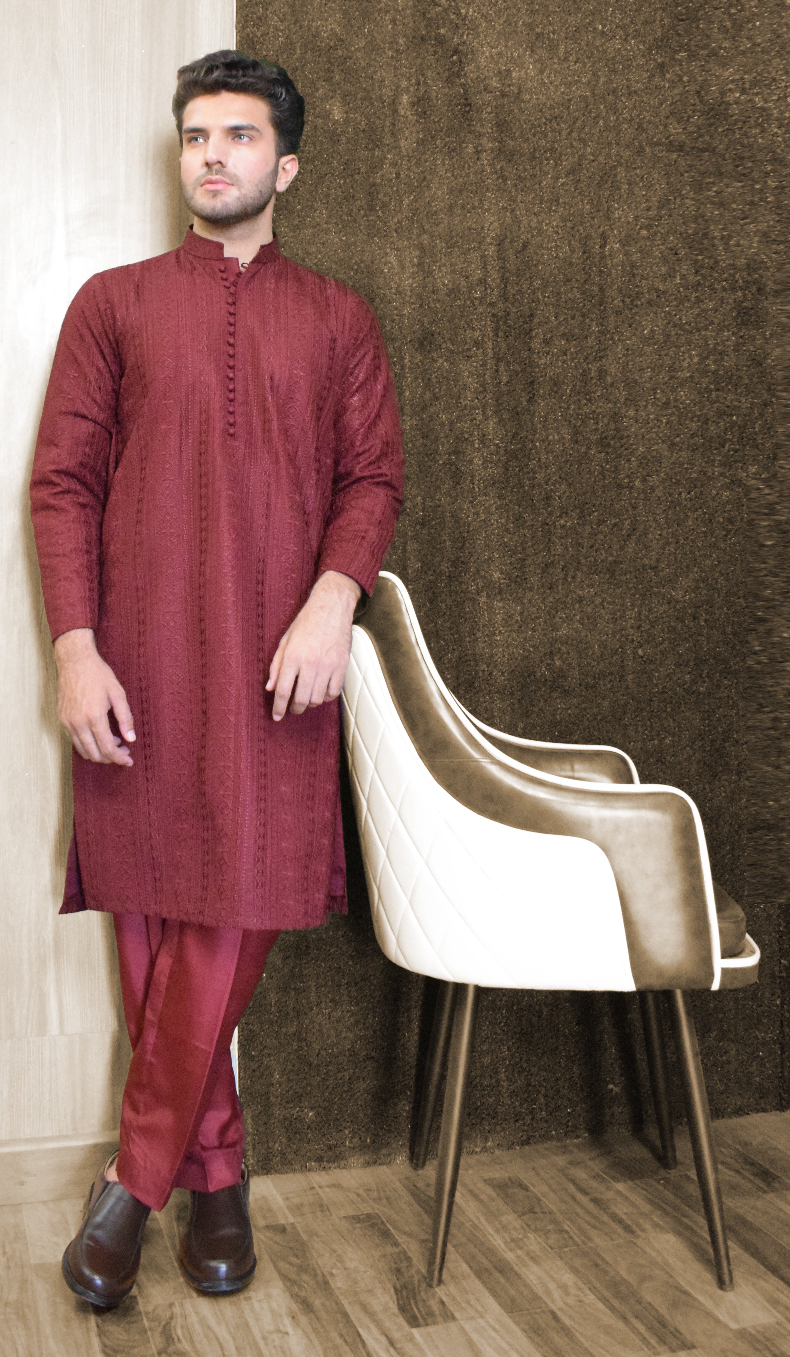 MAROON EMBROIDED KURTA TROUSER