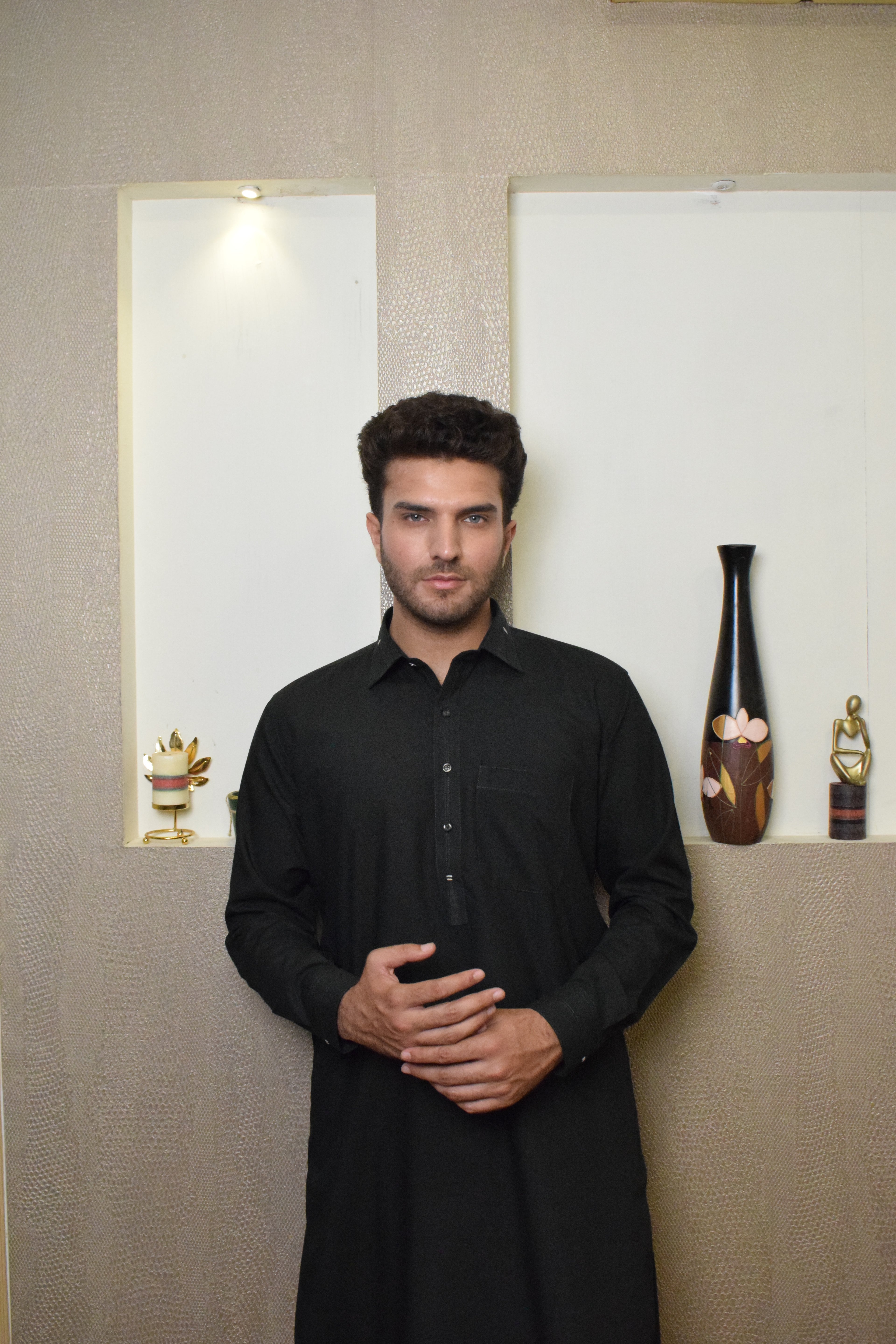 BLACK KAMEEZ SHALWAR