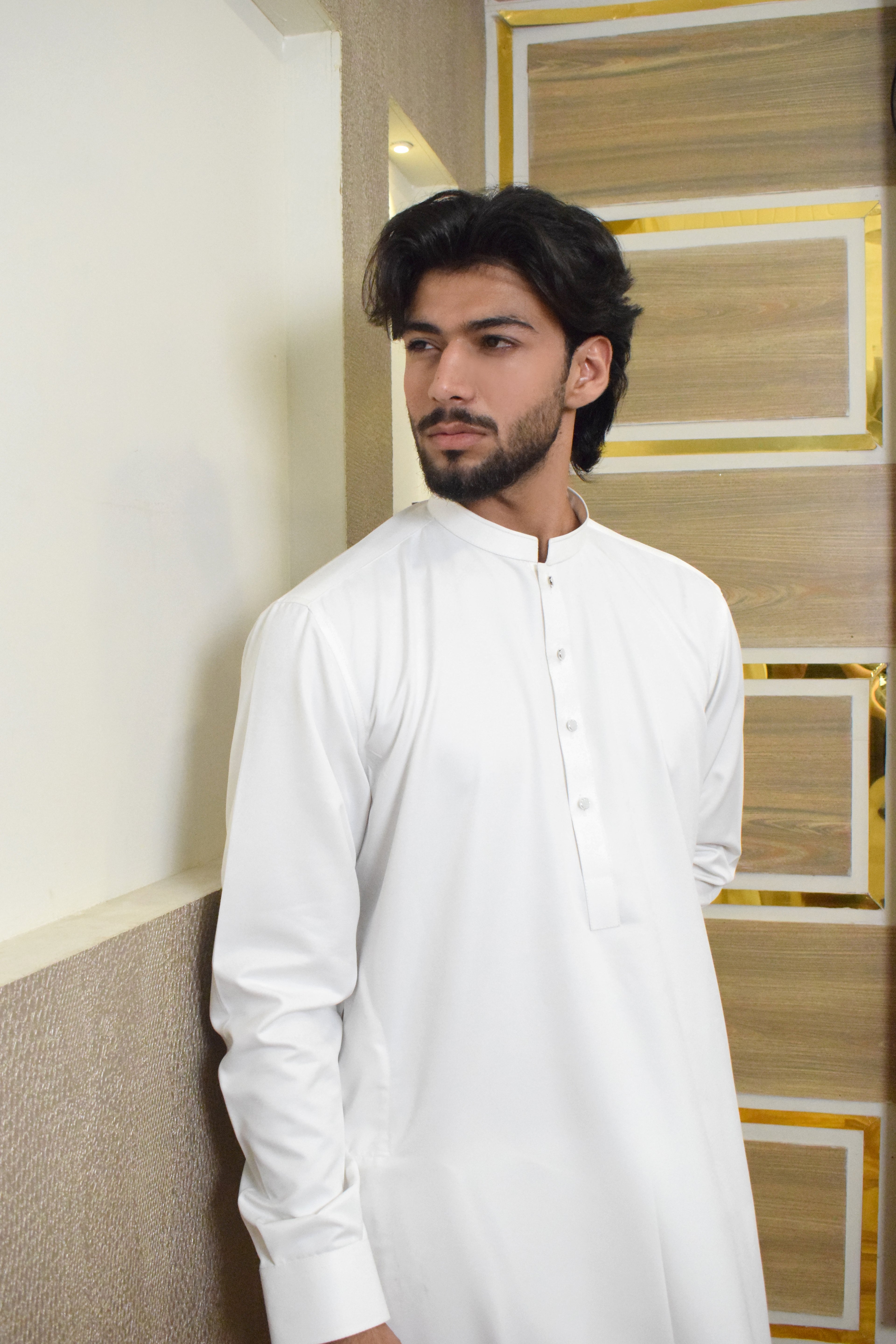 WHITE KAMEEZ SHALWAR