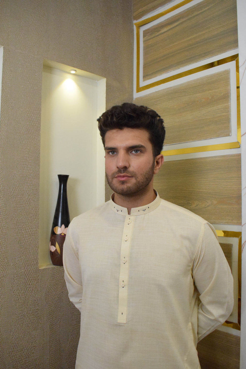 WHITE KAMEEZ SHALWAR
