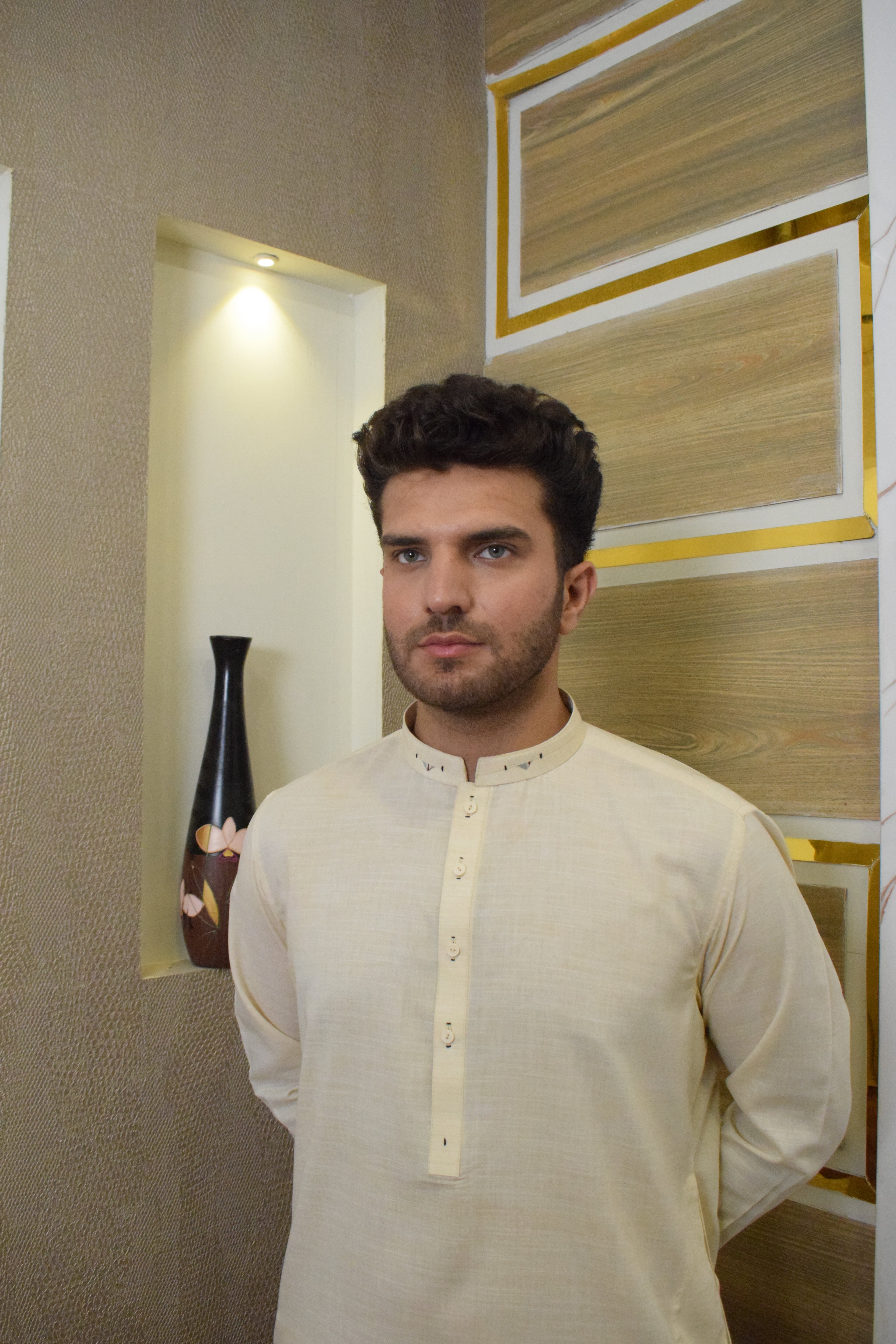WHITE KAMEEZ SHALWAR